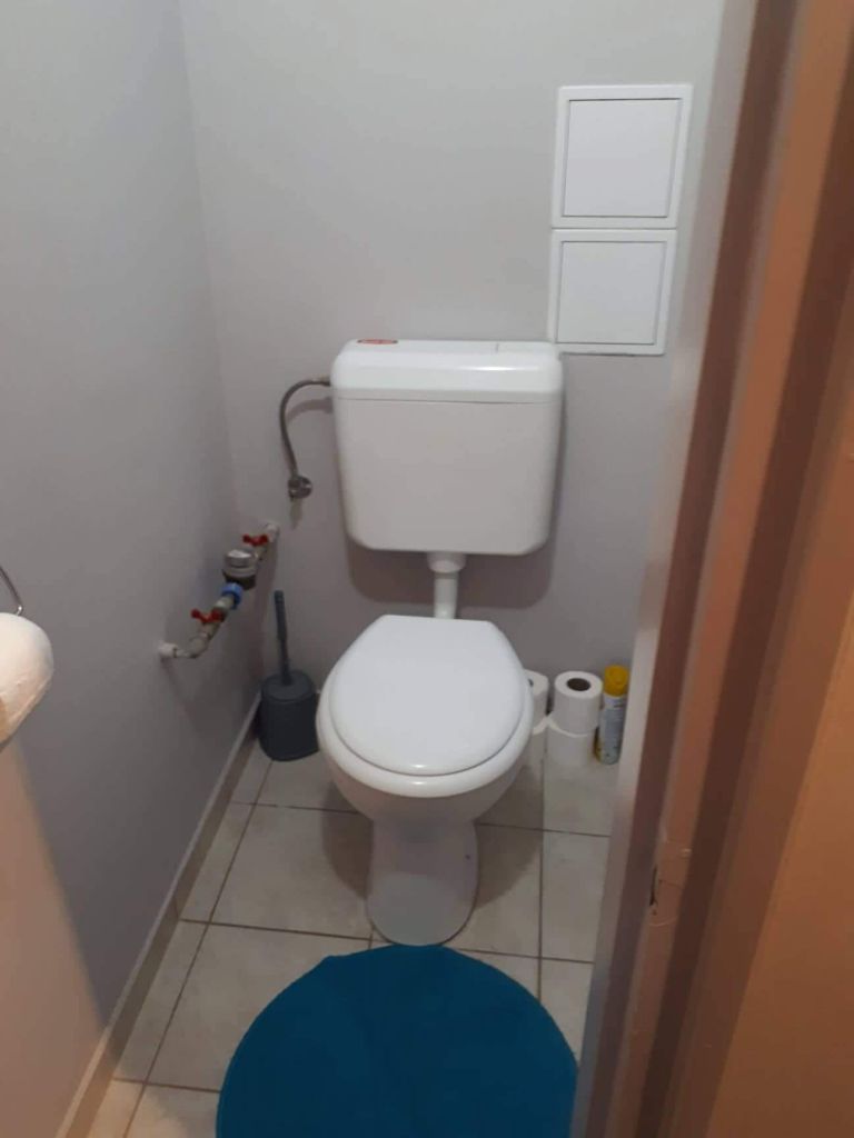 külön wc